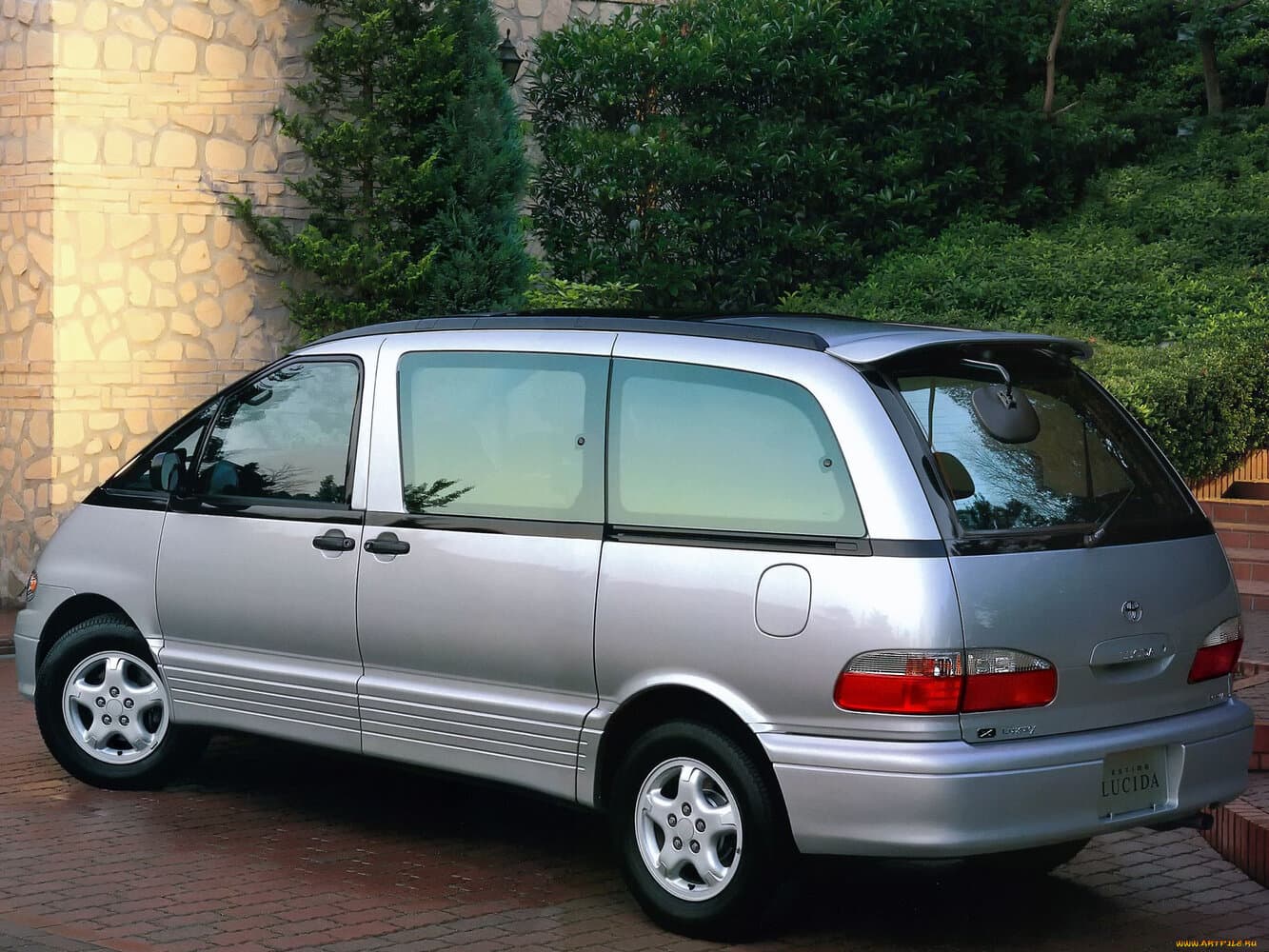 Toyota Estima I Минивэн Lucida, фото 3