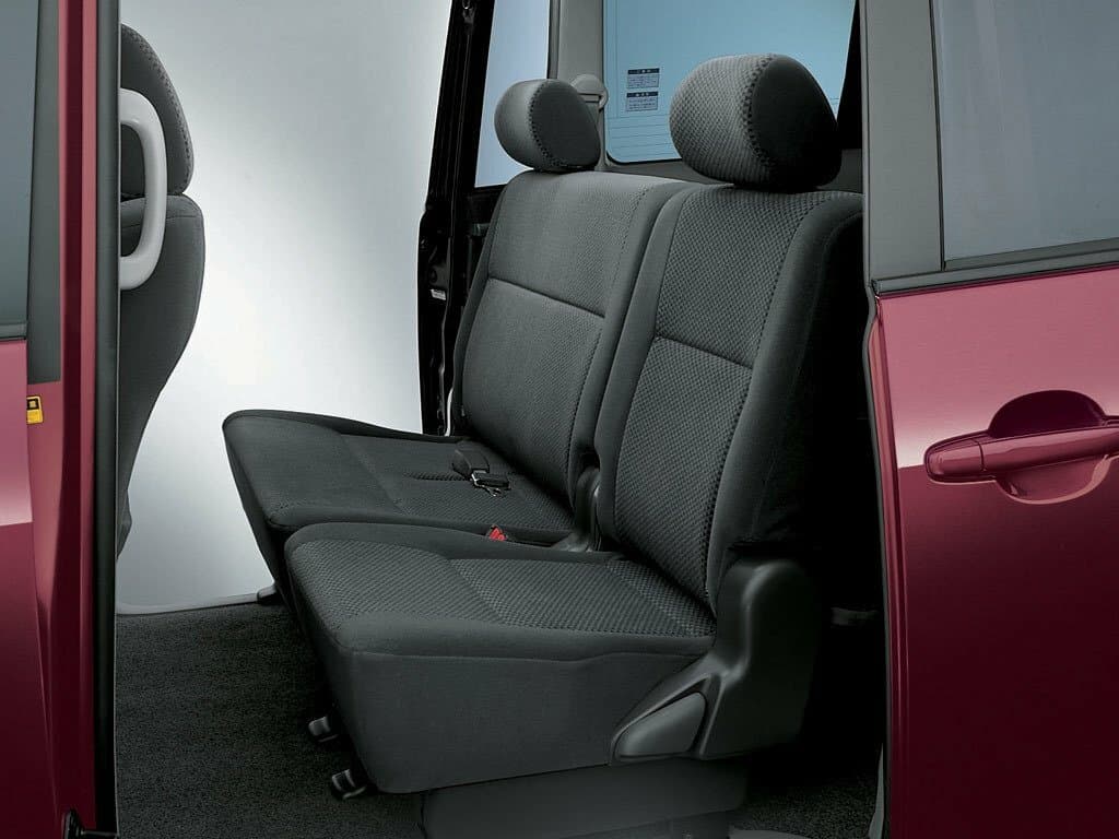 Toyota Voxy I (R60) Компактвэн, фото 5