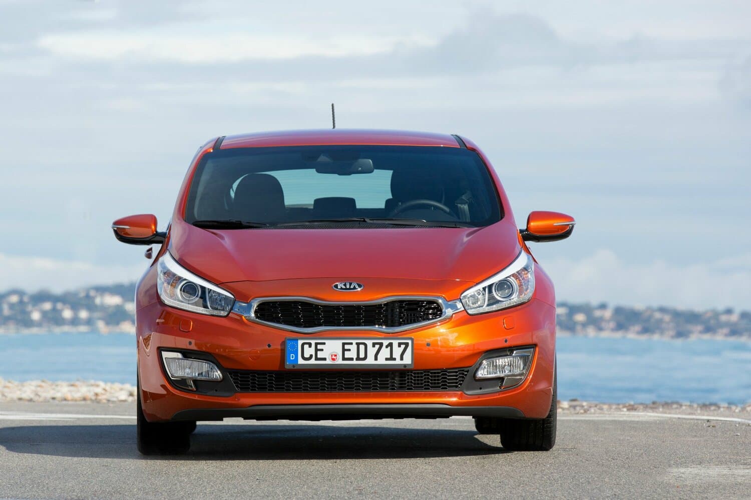 Kia Ceed II Хэтчбек 3 дв., фото 3